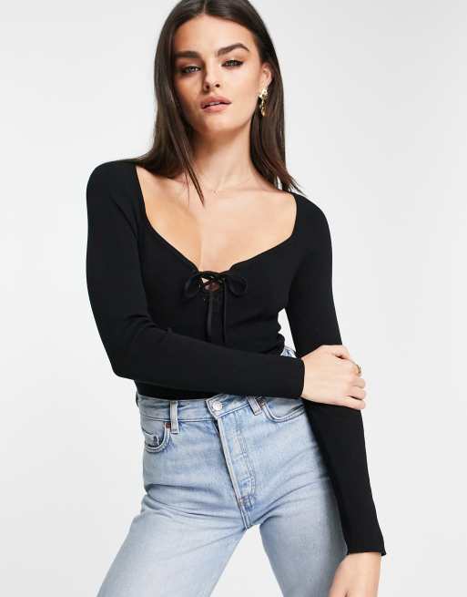 Top negro con escote corazón y cordones en la parte delantera de punto de ASOS DESIGN