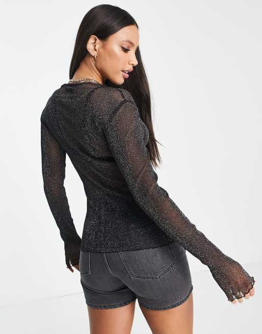 Top negro con purpurina y bordes ondulados de malla de Pieces Tall, 2 de 4