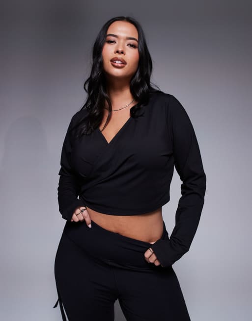 Top negro cruzado estilo bailarina de manga larga de tejido suave de 4505 Curve