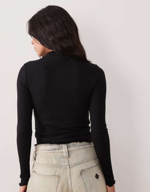 Top negro de cuello alto con bordes ondulados de JDY, 4 de 4