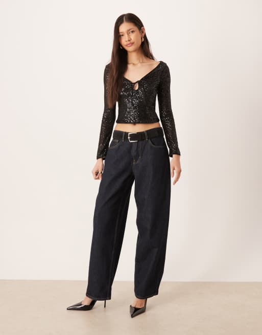 Top negro de manga larga con abertura de lentejuelas de ASOS DESIGN, 3 de 4