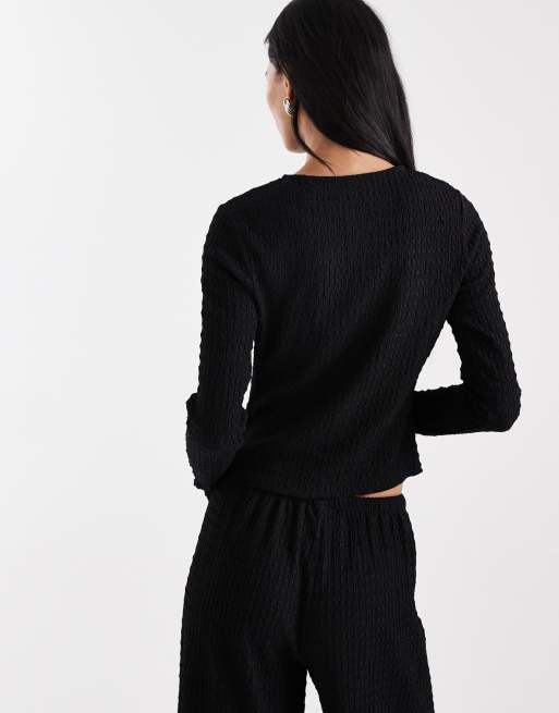 Top negro de manga larga con botones de tejido texturizado Mix & Match de ASOS DESIGN , 4 de 4