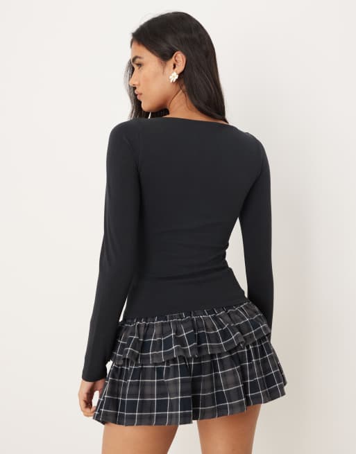 Top negro de manga larga con cuello cuadrado de Abercrombie & Fitch, 4 de 4