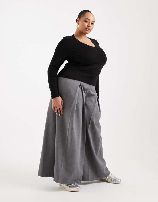 Top negro de manga larga con cuello de pico de ONLY Curve, 3 de 4