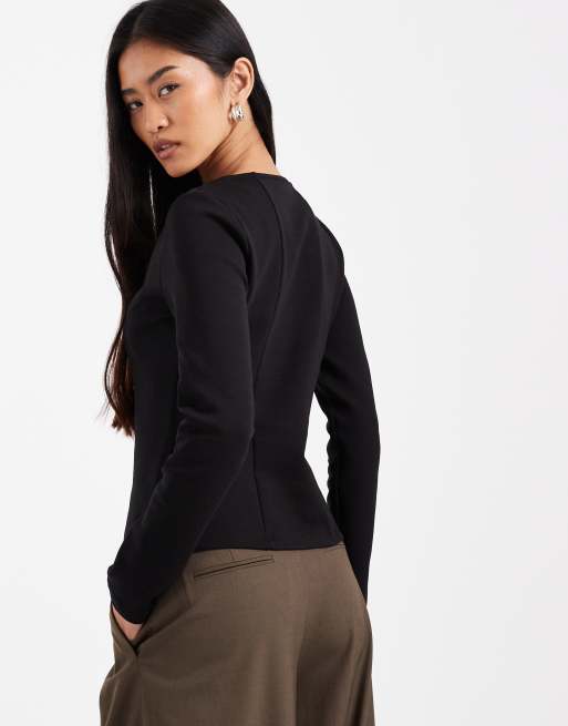 Top negro de manga larga con escote cuadrado y botones de New Look, 3 de 4