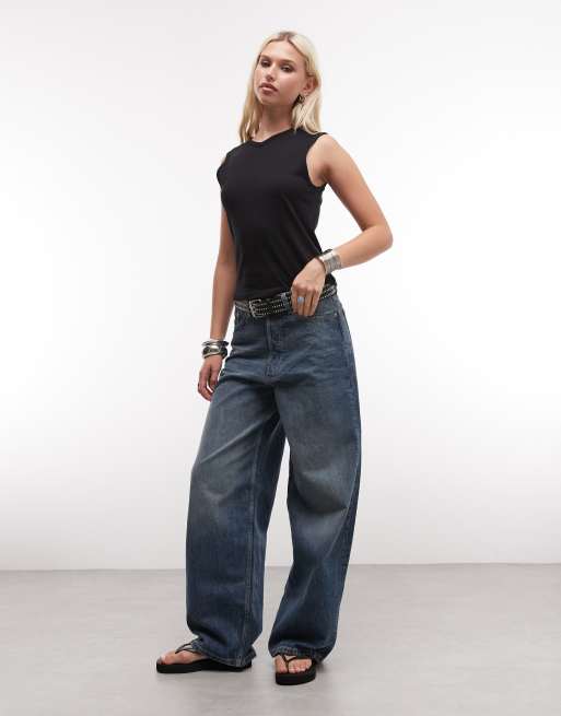 Top negro de tirantes con cuello de pico de Weekday, 2 de 4