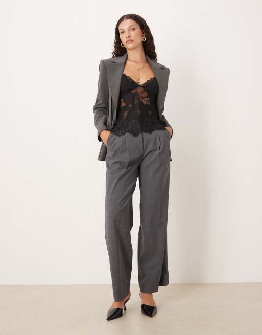 Top negro de tirantes de encaje de Gina Tricot, 3 de 4