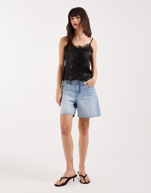 Top negro de tirantes de satén con ribete de encaje de ASOS DESIGN, 2 de 4