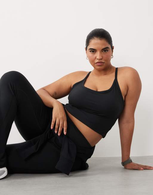 Conjunto deportivo negro de tejido suave Icon Curve, 3 de 3