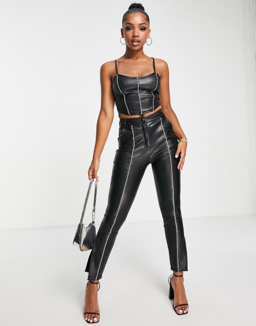 Top negro estilo corsé de cuero sintético con ribetes de strass de Miss Selfridge (parte de un conjunto)