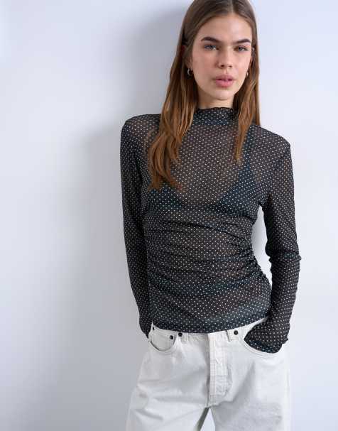 Top negro fruncido de manga larga con estampado de lunares y cuello alto de Topshop - view 1