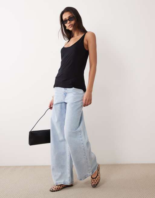 Top negro semitransparente de tirantes con cuello escote ancho de ASOS DESIGN, 2 de 4