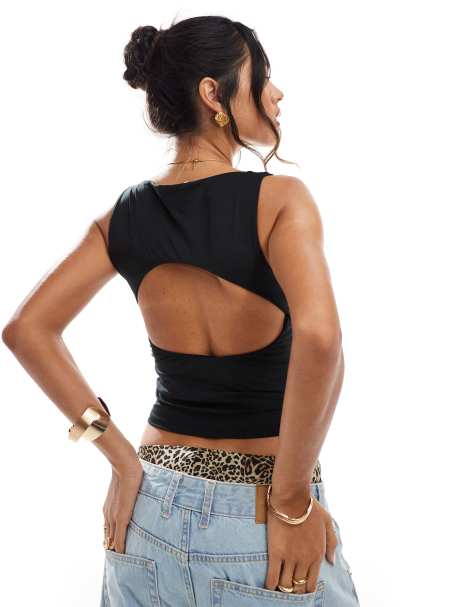 Top negro sin mangas con abertura redondeada en la espalda de ASOS DESIGN - view 1