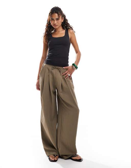 Top negro sin mangas con escote cuadrado y diseño reversible sin costuras de Only , 2 de 4