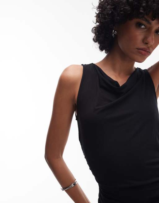 Top negro sin mangas fruncido con cuello desbocado Clea de Levi's, 4 de 4