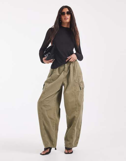 Top negro traslúcido con cuello alto de ONLY, 2 de 4