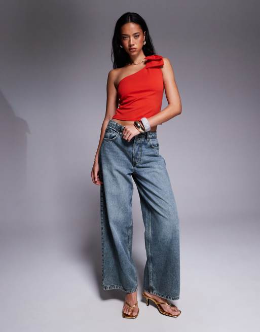 Top rojo asimétrico con lazo de crepé efecto neorpreno de ASOS DESIGN, 2 de 4
