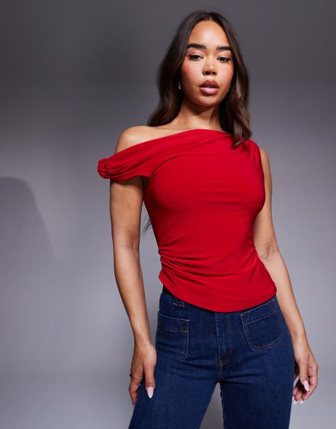 Top rojo ceñido con bajo asimétrico y detalle anudado en el hombro de ASOS DESIGN - view 1