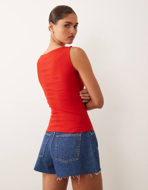 Top rojo cereza sin mangas con cuello subido de Brave Soul, 3 de 4