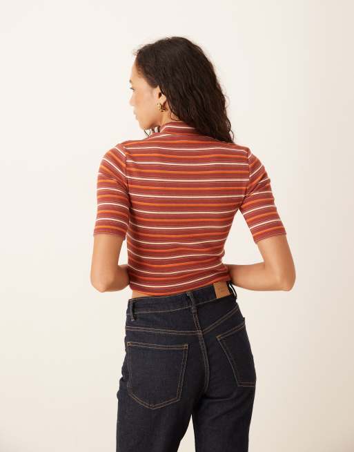 Top rojo con cuello alto y media manga de canalé reducido de ASOS DESIGN, 3 de 4