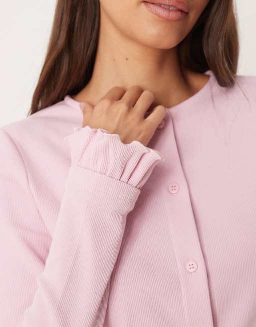 Top rosa abotonado con bajo de volante de canalé fino de ASOS DESIGN, 3 de 4