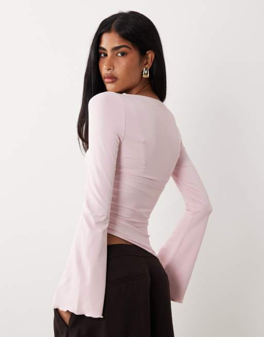 Top rosa con mangas acampanadas y detalle de cordón ajustable de ASOS DESIGN, 4 de 4