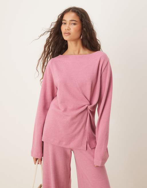 Top rosa de manga larga con hombros descubiertos y detalle anudado de tejido suave de ASOS DESIGN