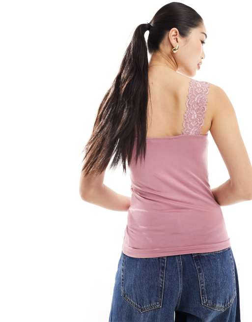 Top rosa pétalo de tirantes de punto con ribetes de encaje de Vero Moda, 2 de 4