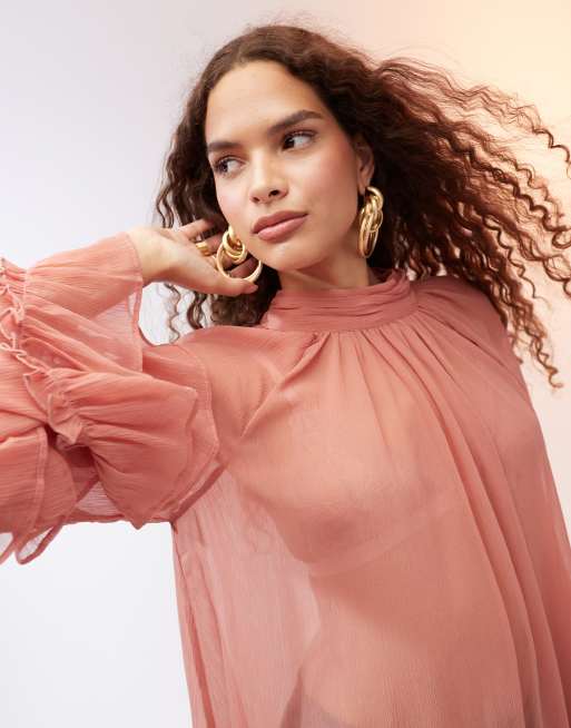 Top rosa pétalo escalonado con cuello alto de ASOS DESIGN, 3 de 4