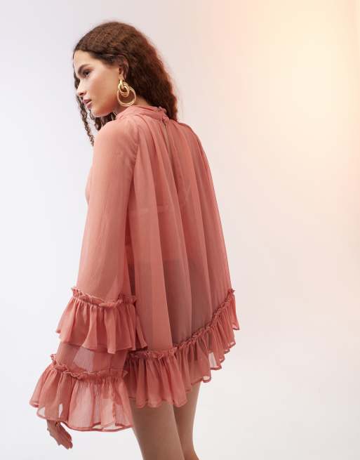 Top rosa pétalo escalonado con cuello alto de ASOS DESIGN, 4 de 4