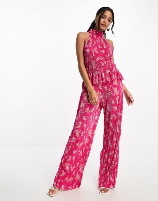 Top rosa plisado con cuello halter y estampado floral de Vero Moda (parte de un conjunto)