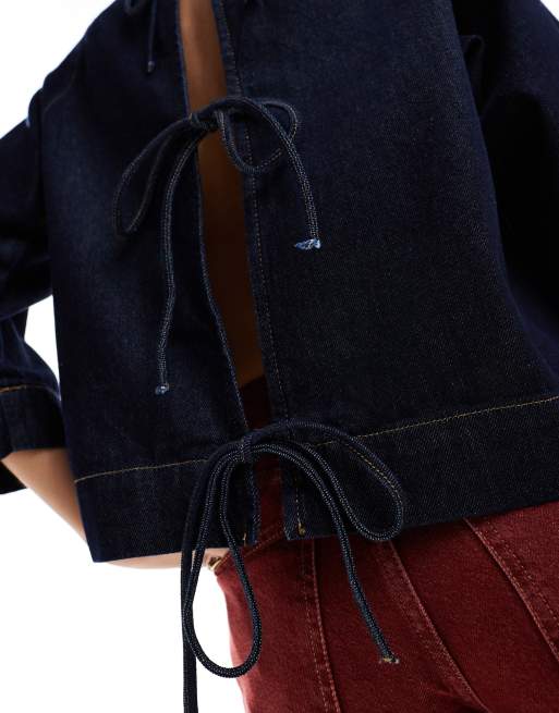 Top vaquero azul añil de corte cuadrado con lazada en la espalda de ASOS DESIGN, 4 de 4