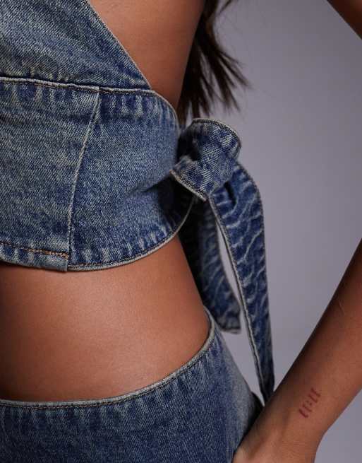 Top vaquero con lavado medio y cuello halter Revolution de Abrand Jeans (parte de un conjunto), 2 de 4