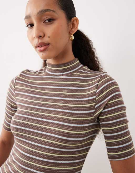Top verde con cuello alto y media manga de canalé reducido de ASOS DESIGN, 2 de 4