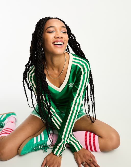 Top verde con cuello de pico adicolor 70s de adidas Originals 