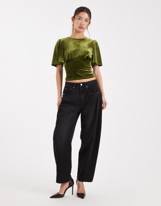 Top verde con mangas abullonadas y lazada en la espalda de terciopelo de ASOS DESIGN, 3 de 4