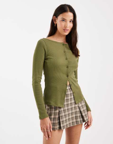 Top verde oliva abotonado con cuello recto de Miss Selfridge - view 1