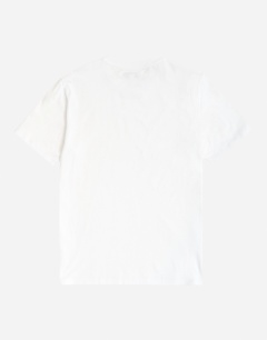 Model wearing 3 pack classic fit t-shirt in white