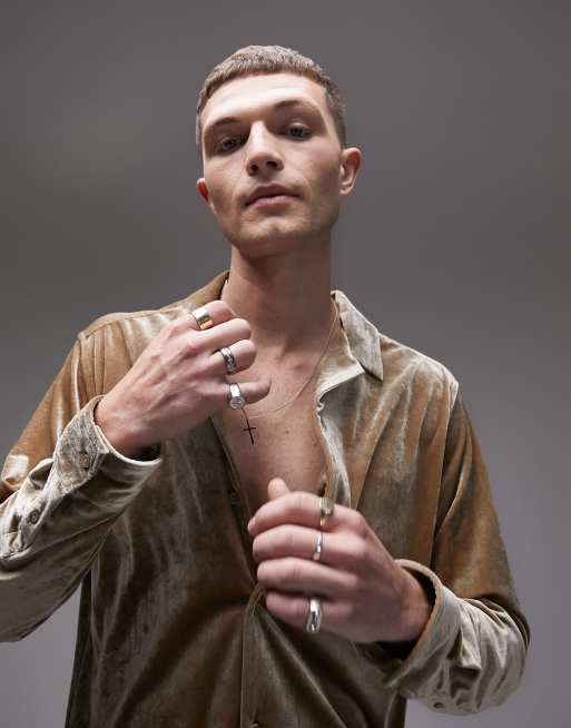 Topman – Aksamitna koszula o regularnym kroju z długimi rękawami i kołnierzykiem kubańskim w kolorze szampana