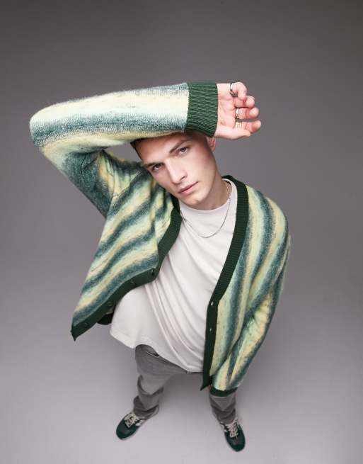 Topman – Angeraute Strickjacke in Grün mit Ombré-Streifenmuster