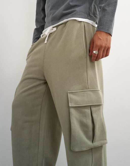 Topman baggy fit heavyweight twill sweatpants with cargo pockets in khaki, 4 of 5