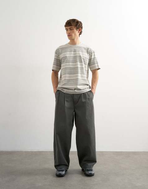 Topman baggy fit pants with pleats in khaki - view 1