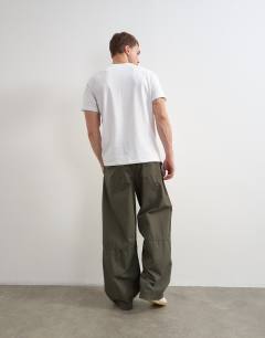 Model wearing Baggy fit ripstop trouser in khaki