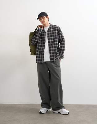 Topman Men's Khaki Baggy Fit Trousers With Pleats In -Green