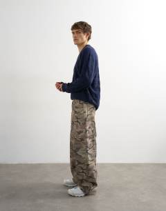 Baggy fit twill cargo in camo print