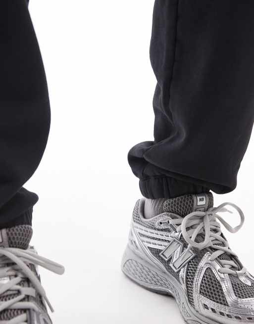 Topman – Bleksvarta mjukisbyxor i oversize, 5 av 5