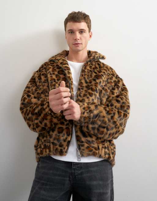 Topman bomberjacka i fuskpäls med leopardmönster i brun, 4 av 5