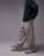 Thumbnail 1 van 5