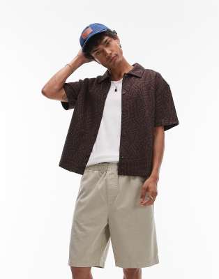 Topman - Brun oversized skjorte med gennemgående knapper og jacquard-mønster i jersey - view 1