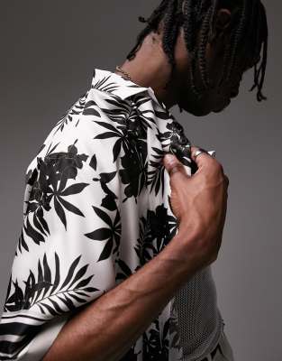 Camicia in raso con stampa di palme e motivo sui bordi-Black - Topman Camicia donna  - immagine3